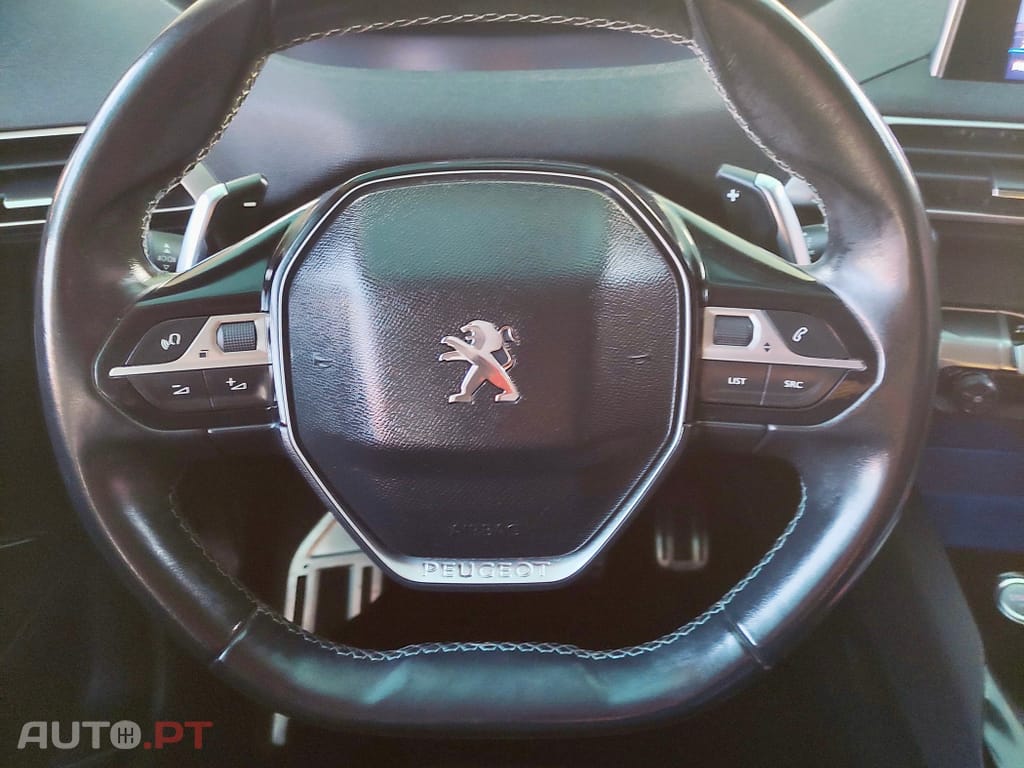 Peugeot 3008 1.2 PureTech Allure Grip Control EAT6