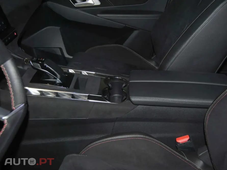 DS DS7 E-Tense Performance Line