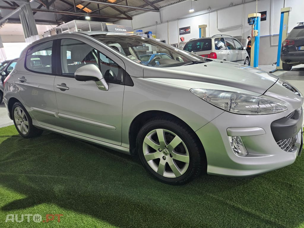 Peugeot 308 1.4 16V Executive