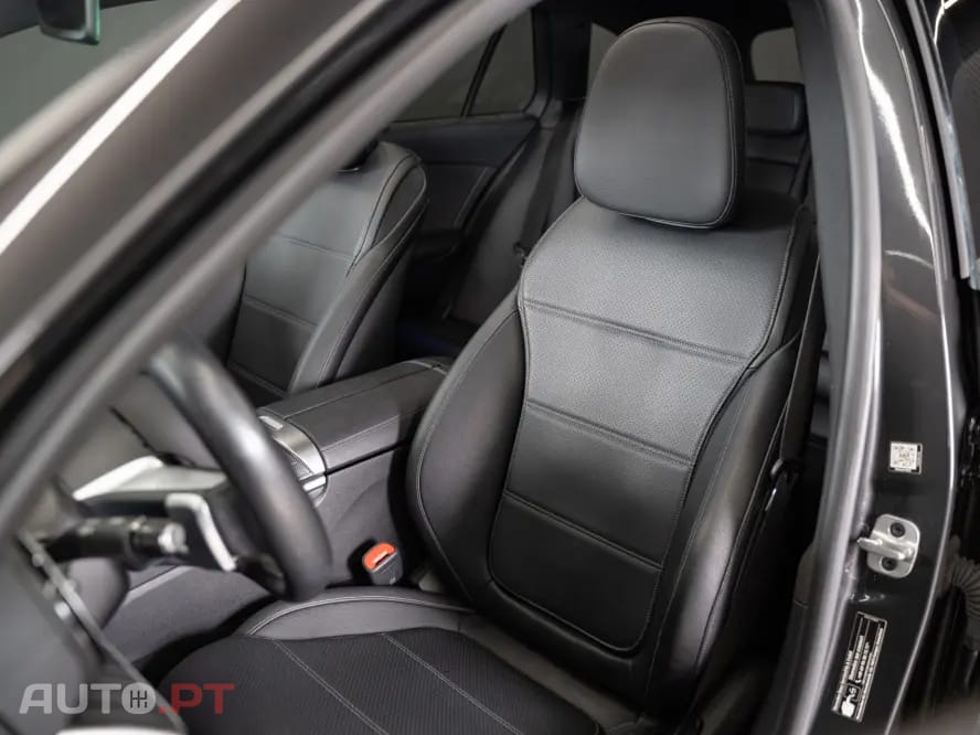 Mercedes-Benz C 300 e T 9G-TRONIC
