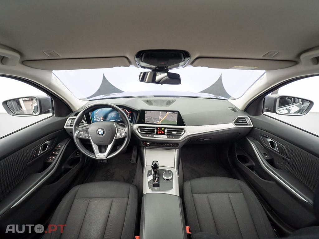 BMW 320 d Auto