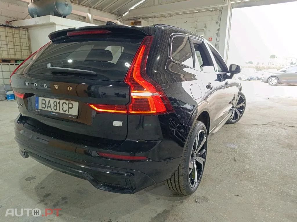 Volvo XC60 2.0 T8 PHEV Ultimate Dark AWD