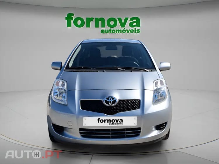 Toyota Yaris 1.0 VVT-i Sol