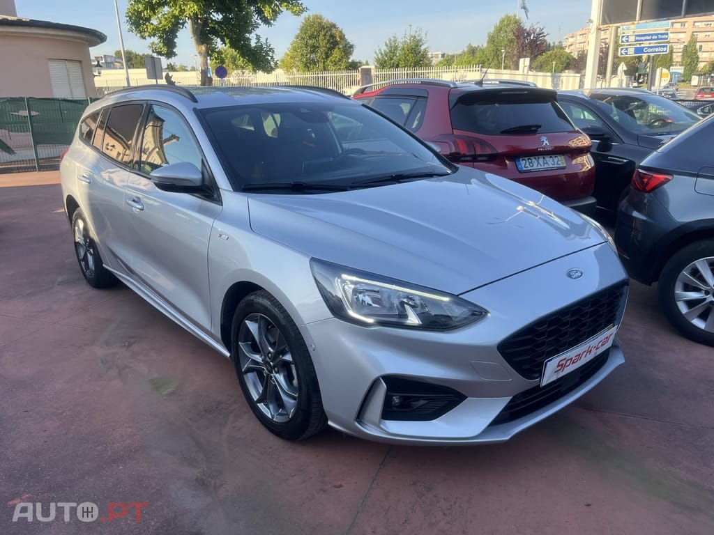 Ford Focus SW 1.0 EcoBoost ST-Line