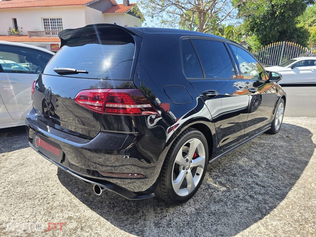 Volkswagen Golf 2.0 TSi GTi DSG Performance