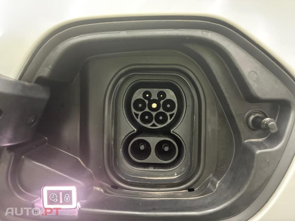 Peugeot E-208 50 kWh Active Pack