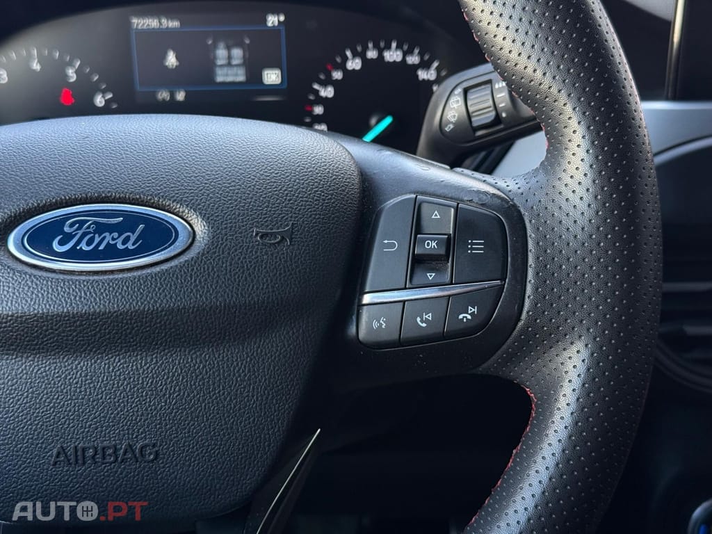 Ford Focus 1.0 EcoBoost MHEV ST-Line