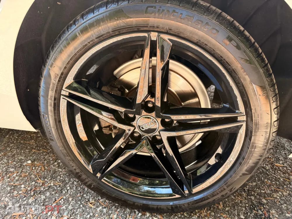 Audi A4 Avant 2.0 TDI DPF S line Sport Pack