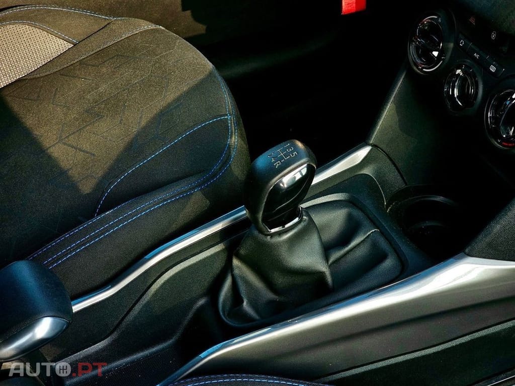 Peugeot 2008 1.2 PureTech Allure