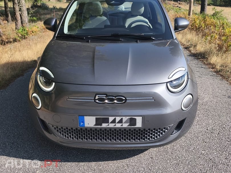 Fiat 500e La Prima