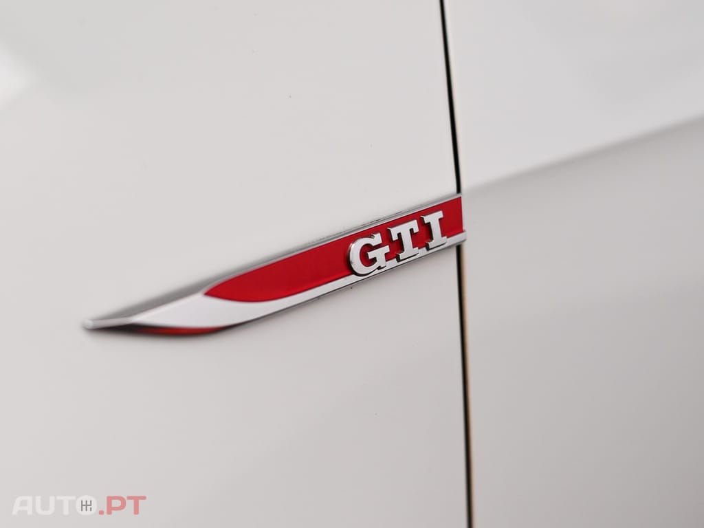 Volkswagen Golf 2.0 TSi GTi DSG Performance