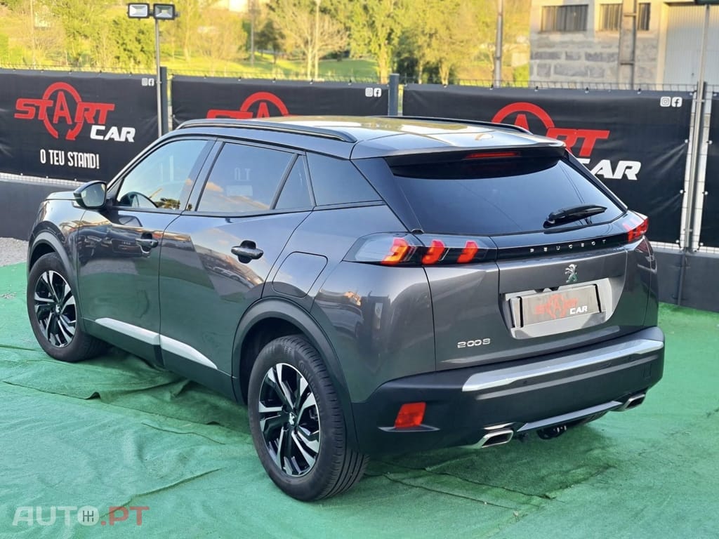 Peugeot 2008 1.2 PureTech Allure EAT8
