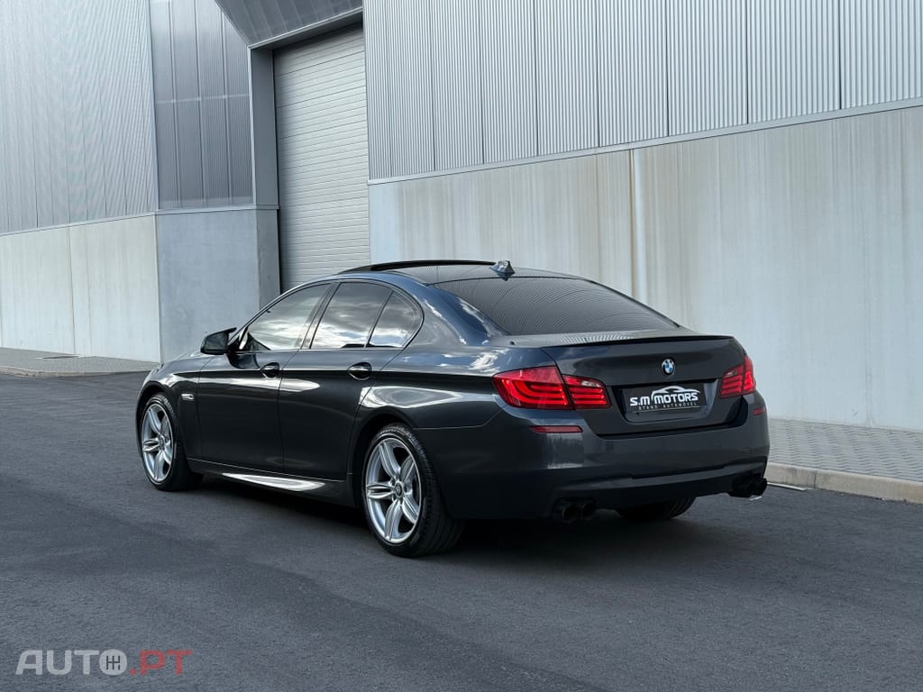 BMW 550 i Pack M Auto