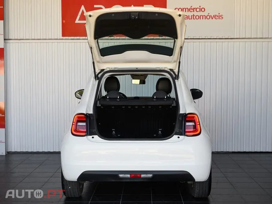 Fiat 500e Action — fotografia 4