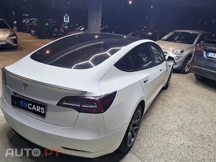 Tesla Model 3 Standard Range Plus RWD