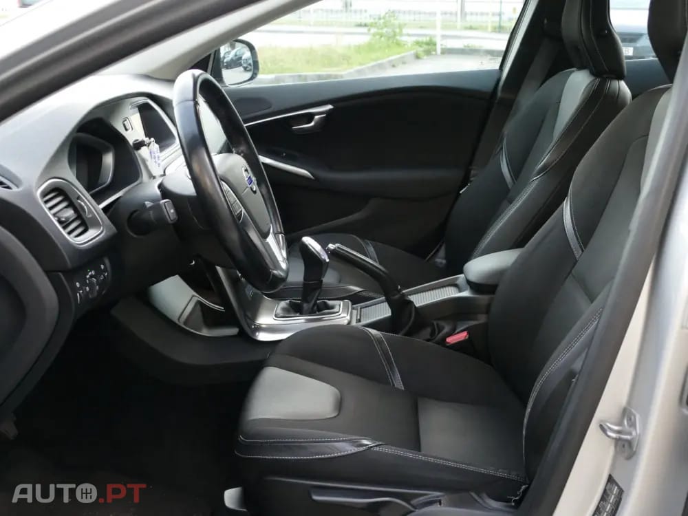 Volvo V40 1.6 D2 Momentum