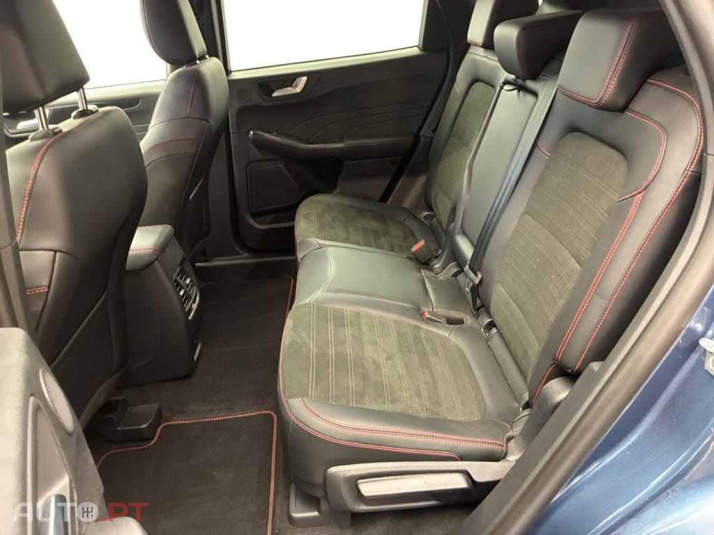 Ford Kuga 2.5 Powershift PHEV ST-Line X