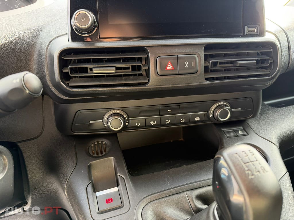 Peugeot Partner 1.6 BlueHDi L1 Premium 3L