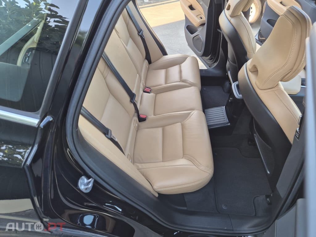 Volvo XC60 2.0 T8 PHEV Inscription AWD