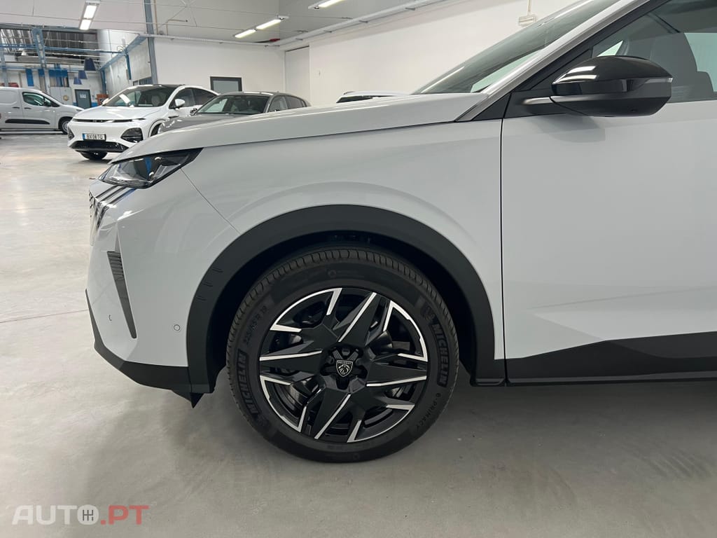 Peugeot 5008 1.2 Hybrid Allure e-DCS6