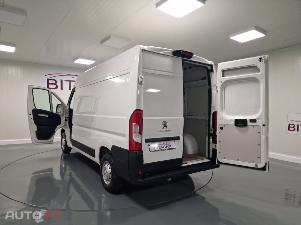 Peugeot Boxer 2.2 BlueHDi 435 L4H2 Premium