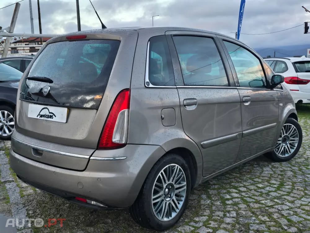 Lancia Musa 1.3 16V M-jet Platino