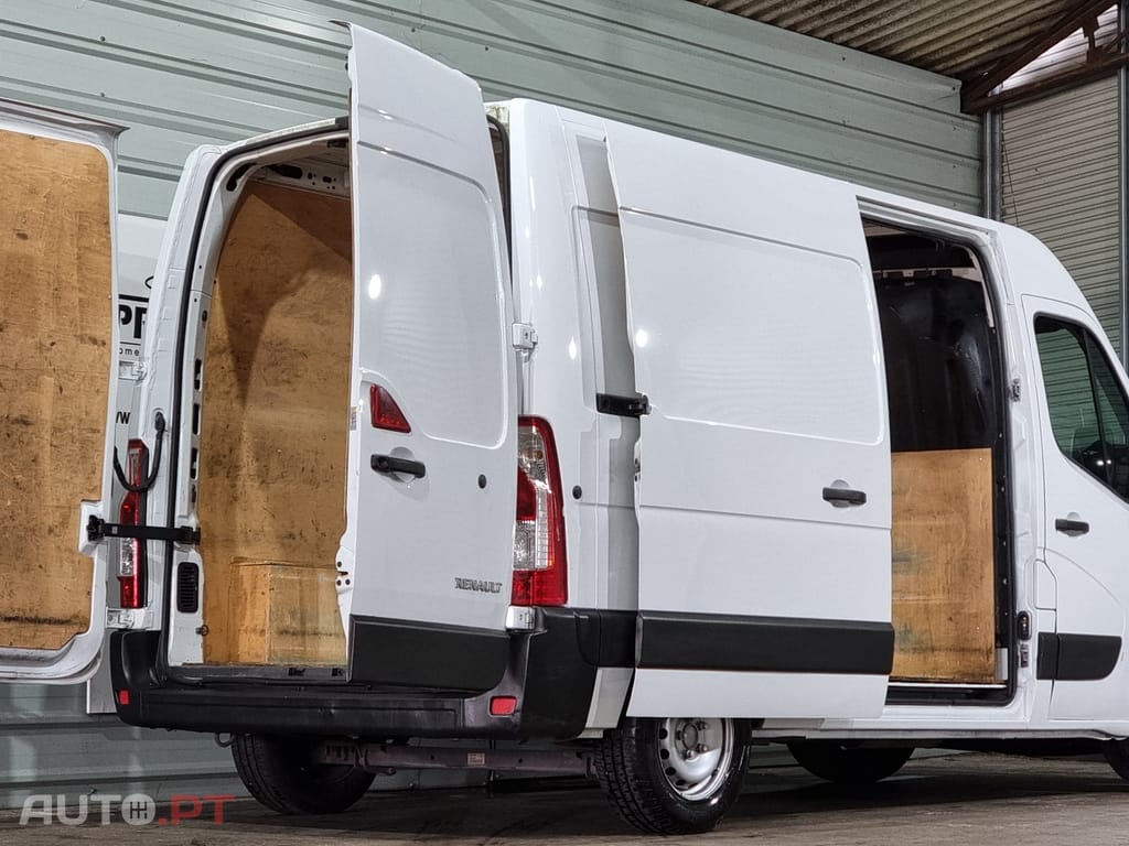 Renault Master 2.3 dCi L2H2 3.5T