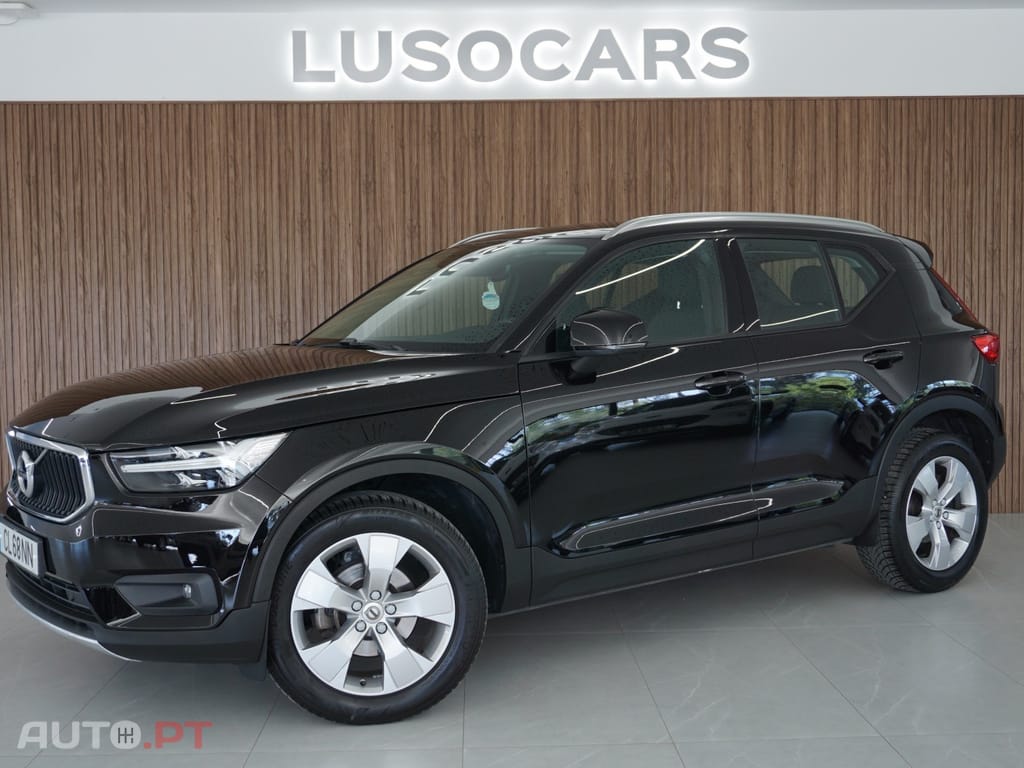 Volvo XC40 1.5 T2 Momentum Plus