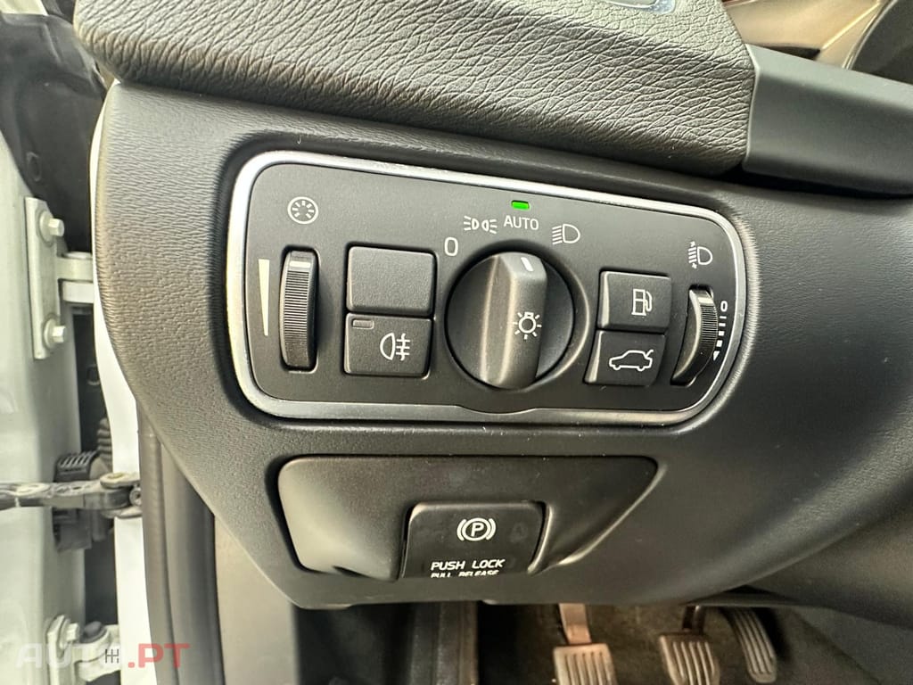 Volvo V60 2.0 D4 Momentum Eco