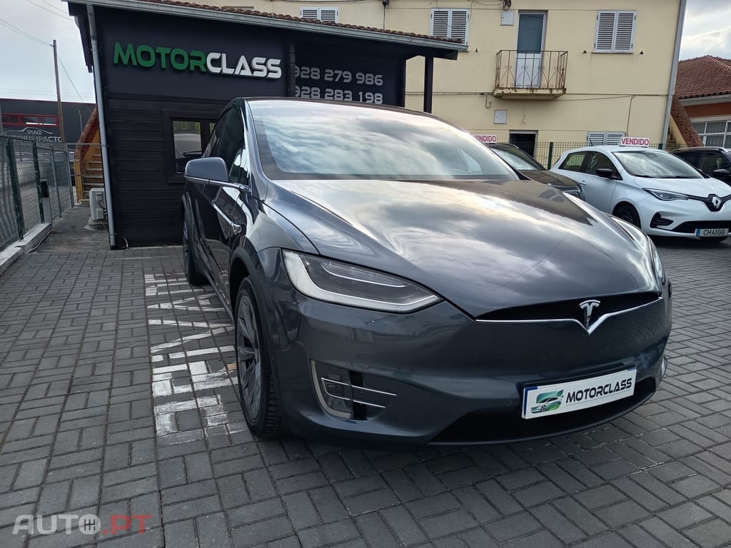 Tesla Model X 100D Long Range
