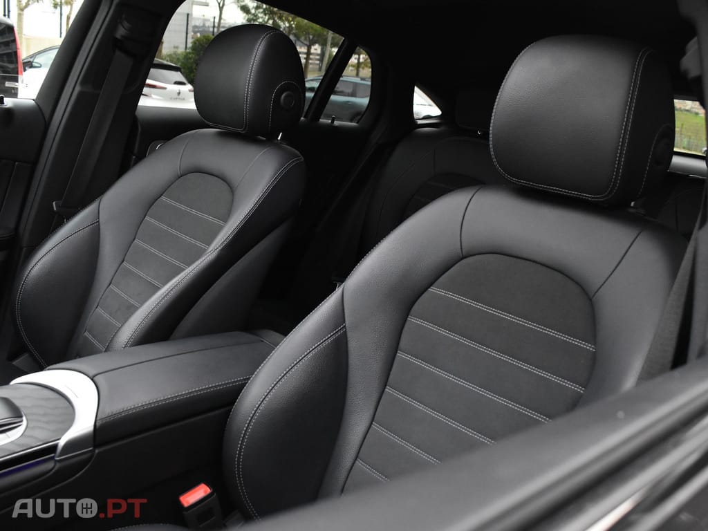 Mercedes-Benz GLC 300 e Coupe 4Matic 9G-TRONIC AMG Line