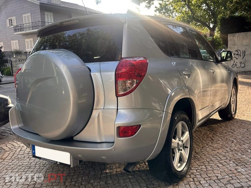 Toyota RAV4 2.2 D-4D X NAVI+RF+BM