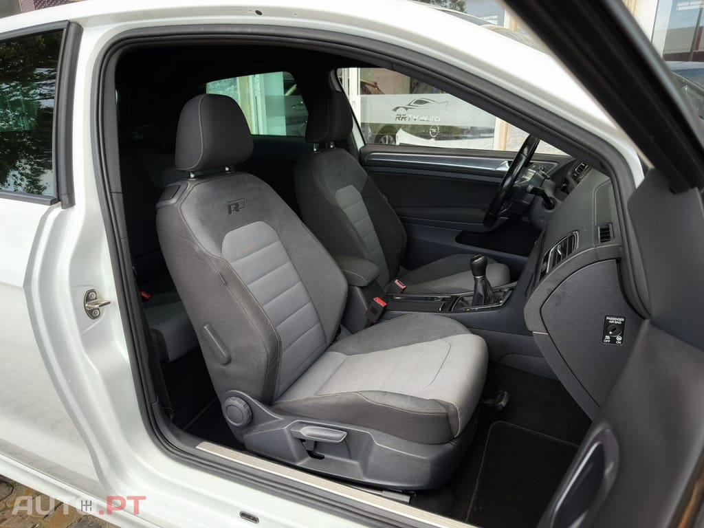 Volkswagen Golf 2.0 TDi Highline