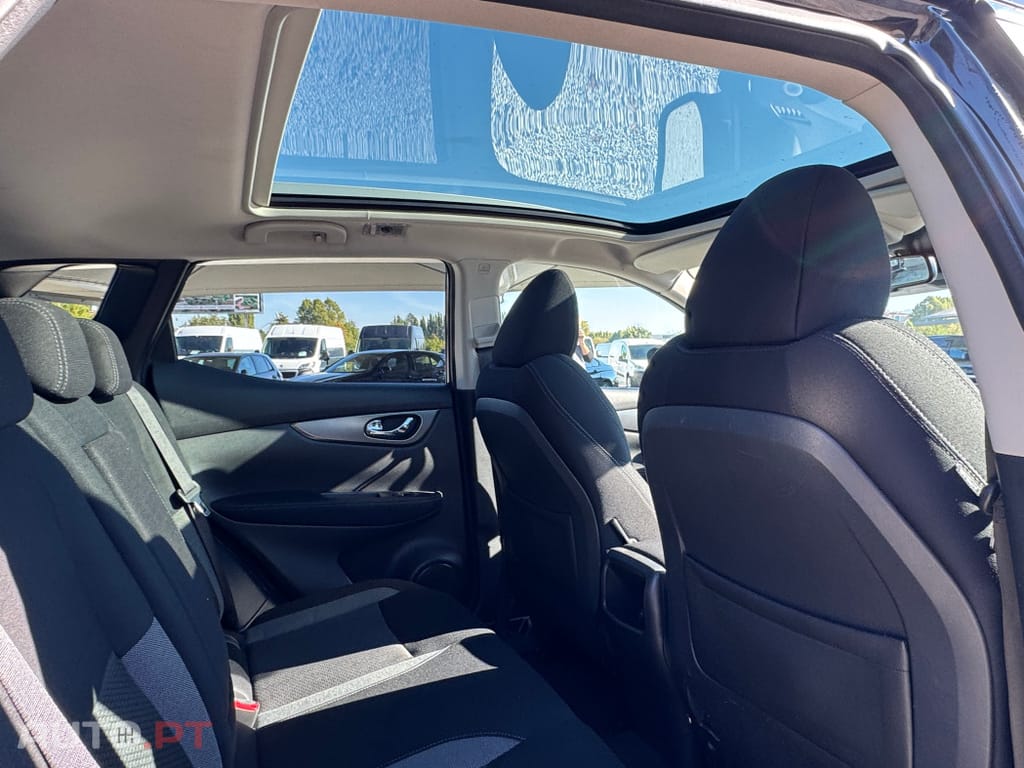 Nissan Qashqai 1.2 DIG-T N-Connecta Xtronic