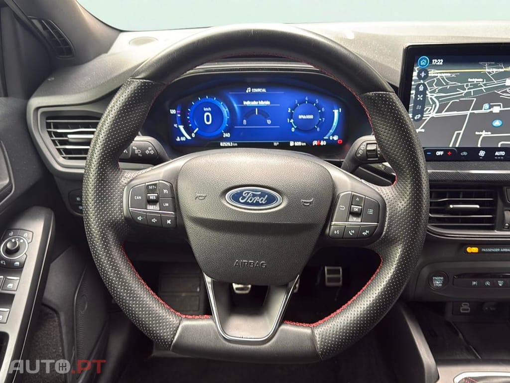 Ford Focus 1.0 EcoBoost MHEV ST-Line