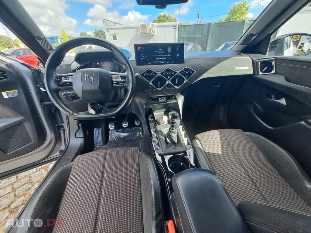DS DS3 Crossback PureTech 100 PERFORMANCE LINE