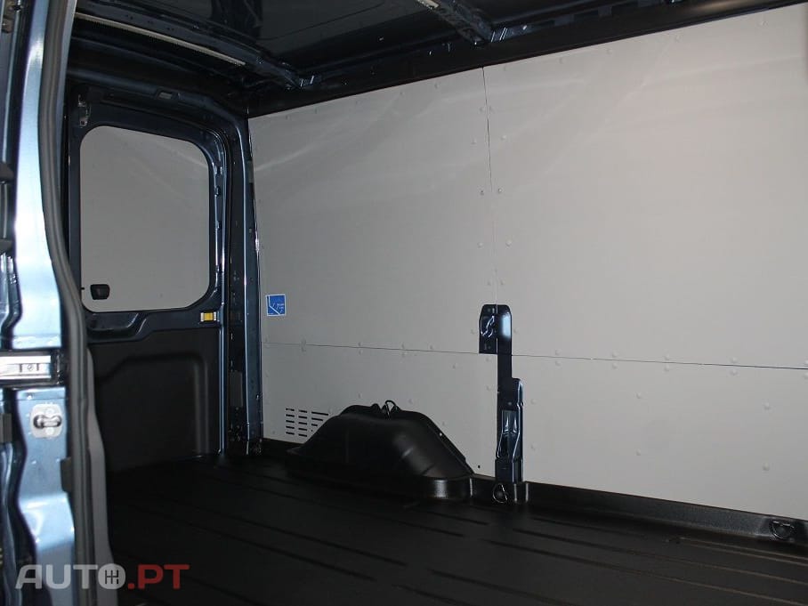 Ford Transit 390 L2H2 HA Trend I.V.A DEDUTÍVEL