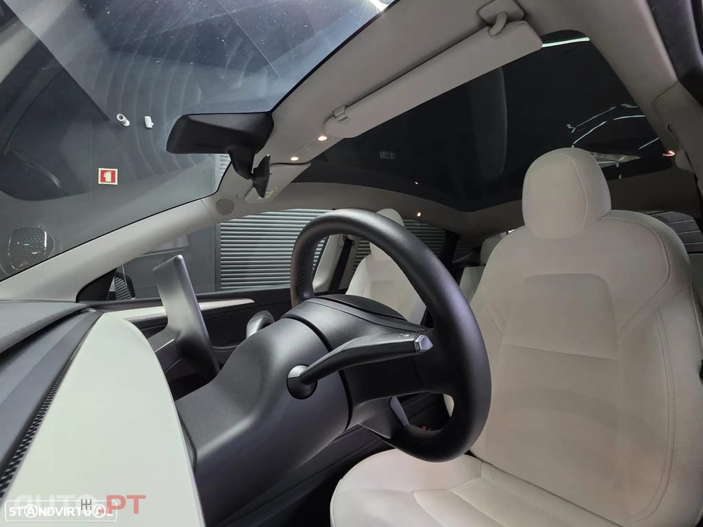 Tesla Model Y Long Range Dual Motor AWD