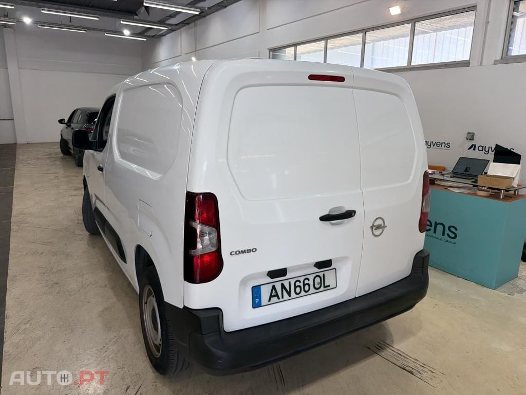 Opel Combo 1.5 CDTi L1H1 Enjoy
