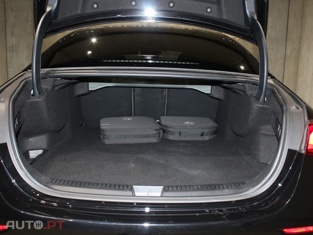 Mercedes-Benz E 300 de