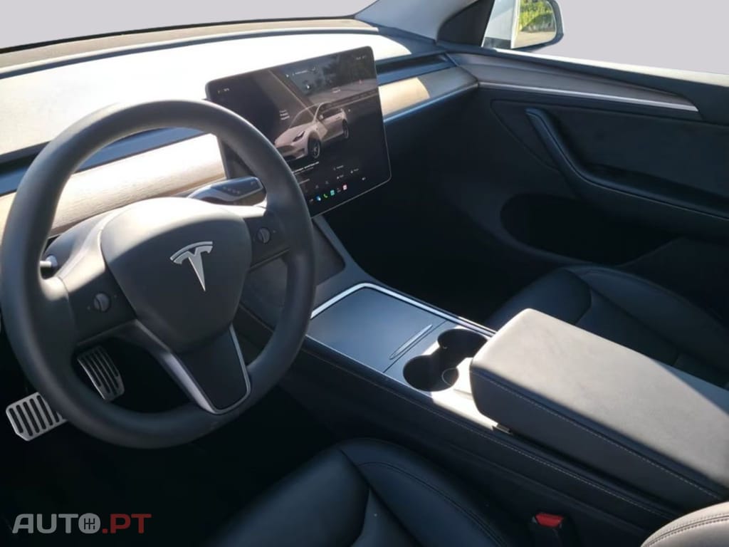 Tesla Model Y RWD 97.6% I.V.A DEDUTIVEL