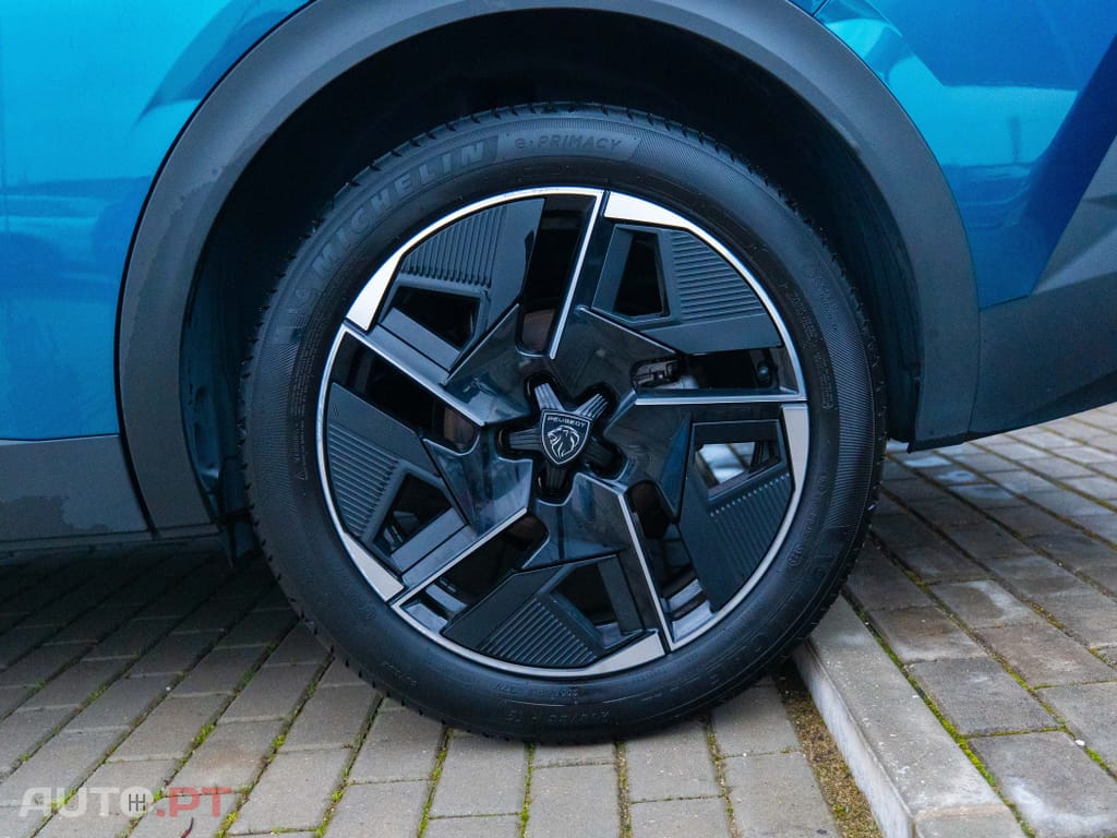 Peugeot 408 1.2 PureTech GT EAT8