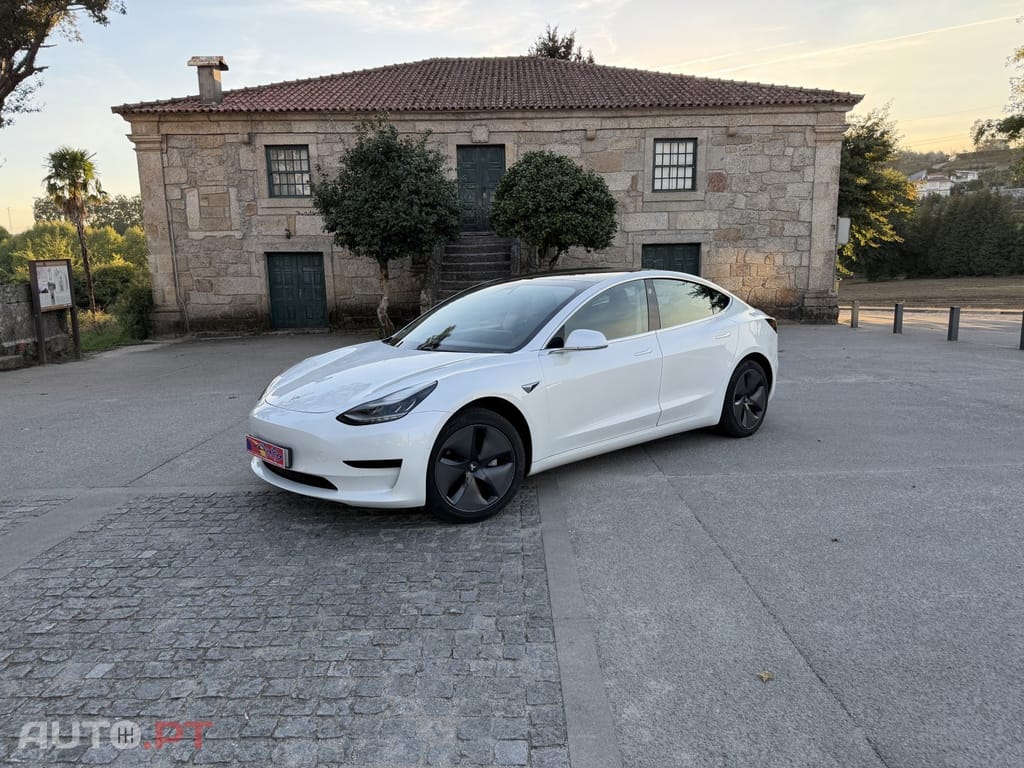 Tesla Model 3 Standard Range Plus RWD