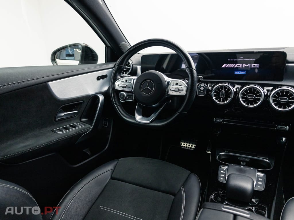 Mercedes-Benz A 250 e AMG Line