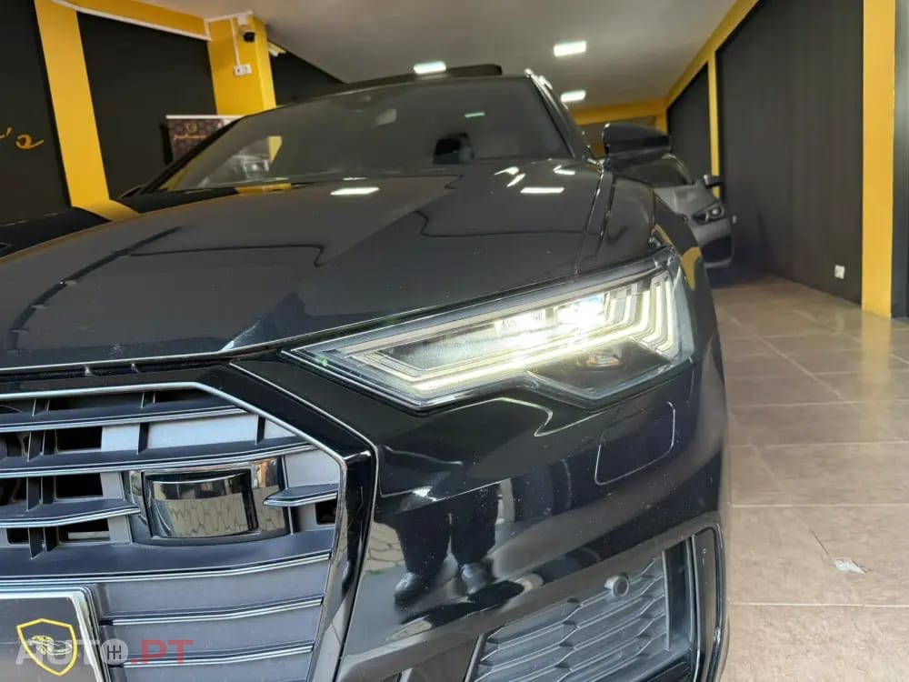 Audi A6 Avant Sport 40 TDI quattro S line HUD Matrix Black Edition — fotografia 4
