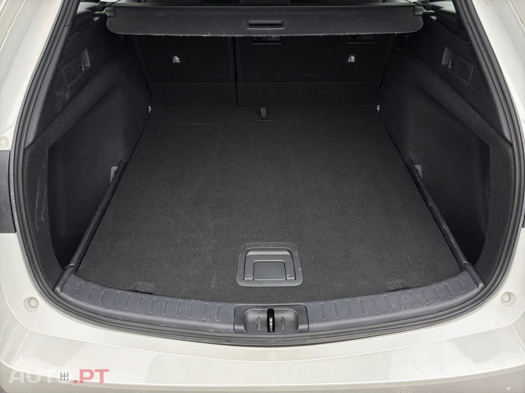 Toyota Corolla Touring Sports 1.8 Hybrid Dynamic