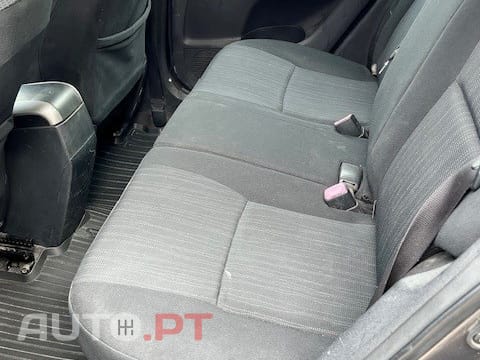 Toyota Auris 1.4 VVT-i AC