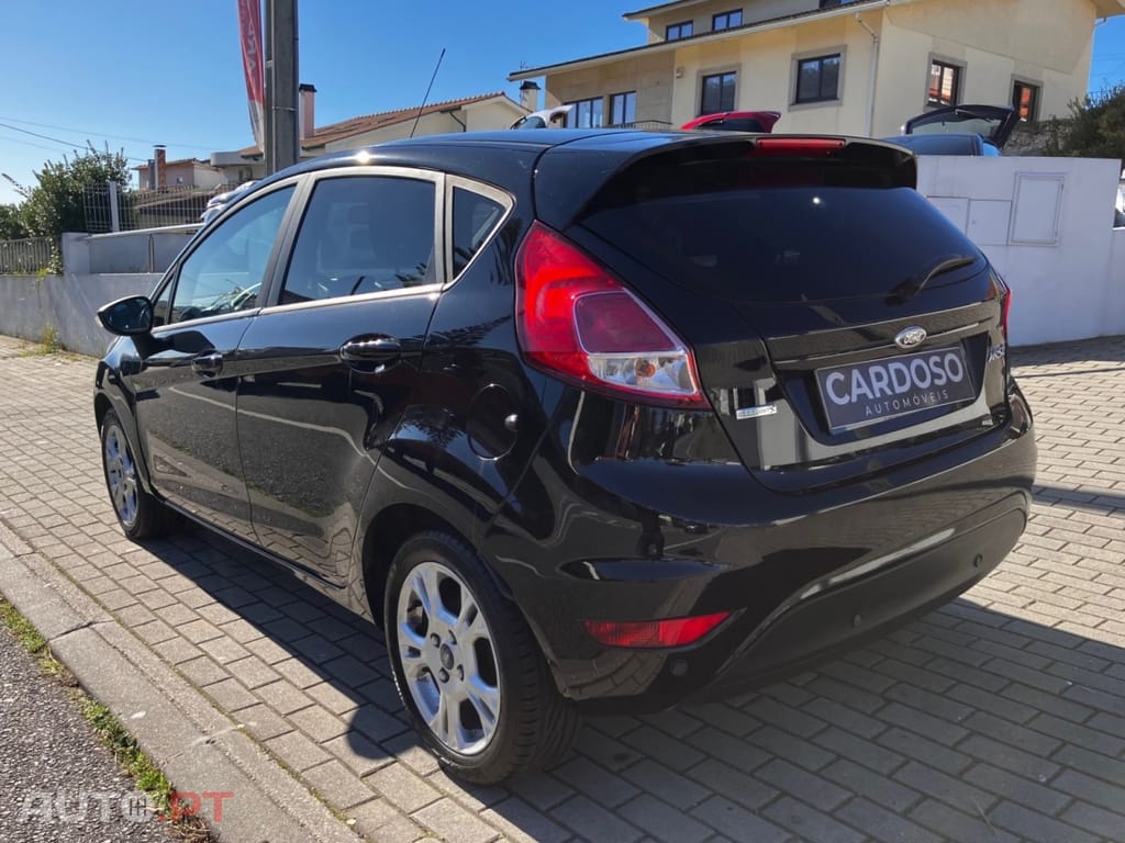 Ford Fiesta 1.0 EcoBoost S&S TITANIUM