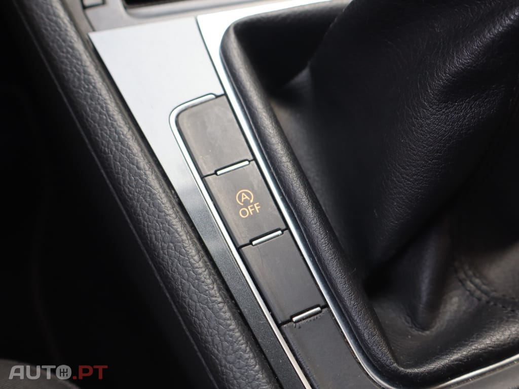 Volkswagen Golf 1.6 TDI Confortline