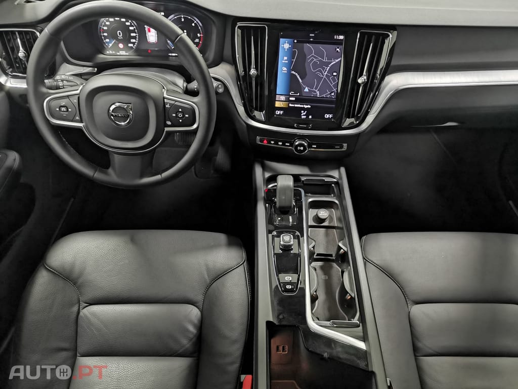 Volvo V60 2.0 B4 Plus Dark Auto